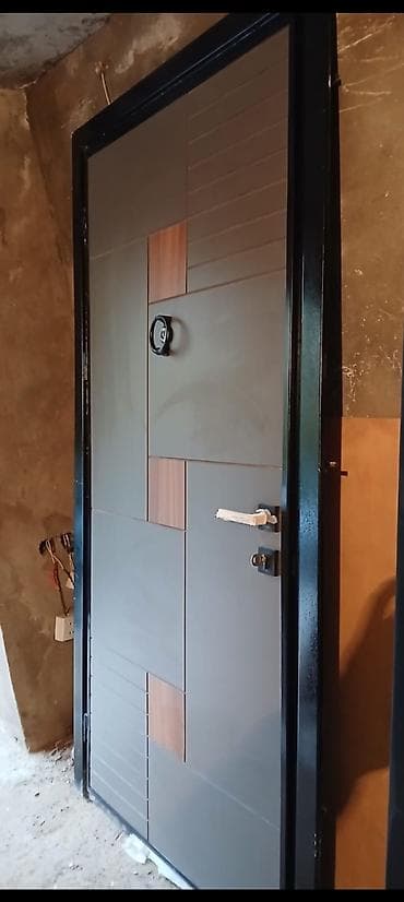 qapi darvaza: İşlənmiş Giriş qapısı Zəmanətli, Ünvandan götürmə, Ödənişli çatdırılma — 1
