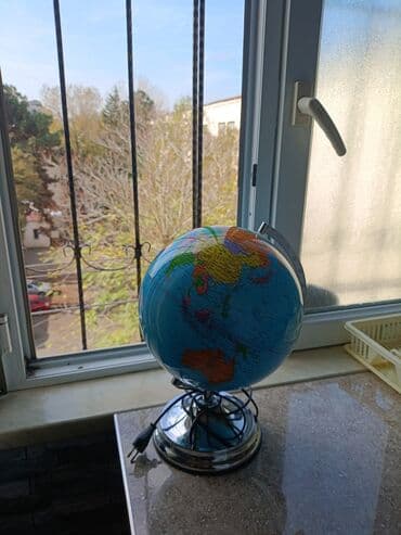 xonça şəkli çəkmək: Qlobus işıqlı qutusu durur təp təzədi real alıcıya endirim olacaq — 2