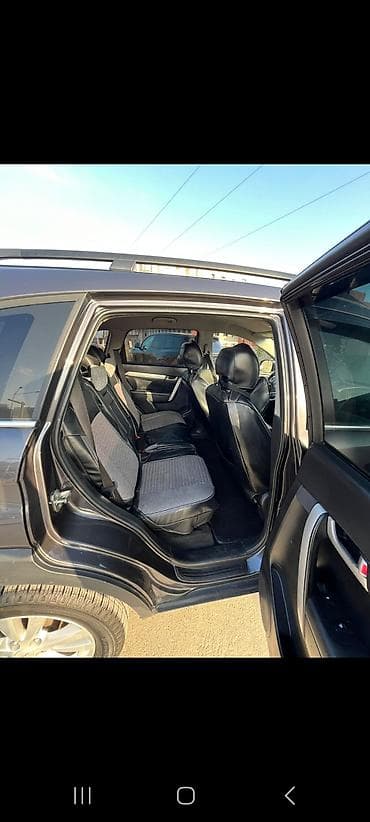 masım: Chevrolet Captiva: 2.3 l | 211517 km Ofrouder/SUV — 9