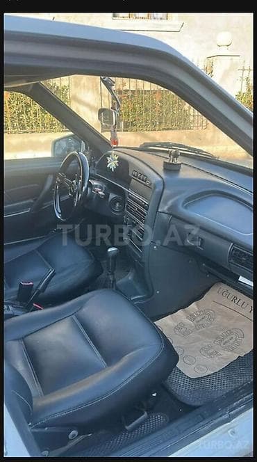 opel zafira b: VAZ (LADA) 2114: 1.6 l | 2012 il 28000 km Sedan — 10
