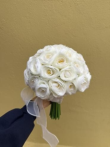 gullerin qiymeti: Ağ ranunkulus (buttercup) gəlin buketi - Klassik dairəvi forma: sıx — 3