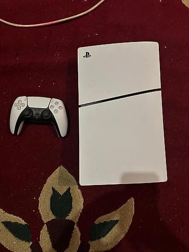 Playstation5 slim hec bir problemi yoxdu qutusu kabelleri 1 jostik var