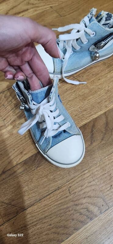 Cinslər və şalvarlar: Krossovka, Oğlan üçün, 30 — 2