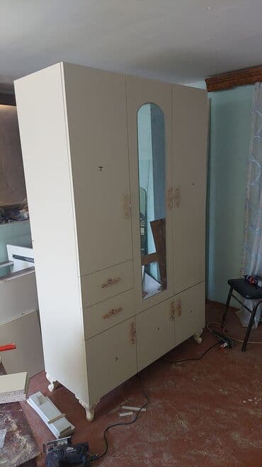 taxtanin qiymeti: Yeni, Açılan, 3 qapılı Düz dolab, Qarderob, paltar dolabı, Azərbaycan — 2