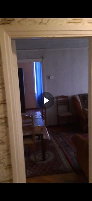 2otaqlı mənzil – daxili planlama və xüsusiyyətlər: - Girişdə asılqanlı — 3