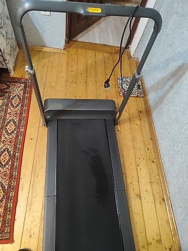 qaci: Yığcam ev qaçış trenajoru - Elektrikli qaçış yolu, qatlanan tutacaqla — 3