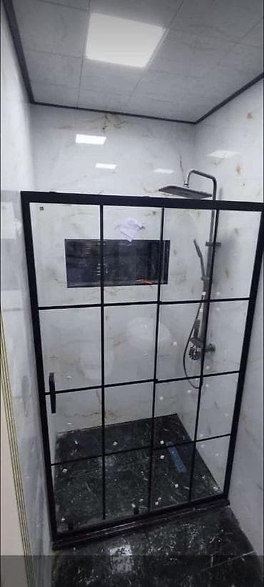 su slanki satisi: Üstü açıq kabina, Künc üçün — 1