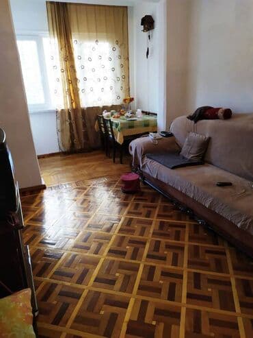 ağ şeher evler: Bakı, 3 otaqlı, Köhnə tikili, 70 kv. m — 1