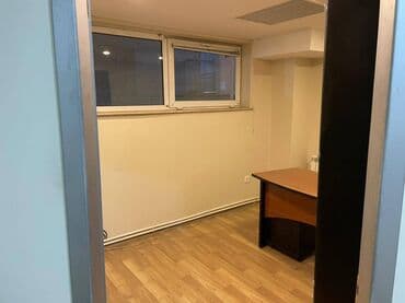 офисы в бизнес центре аренда: 28 may metrosunun yaxınlığında amerika sefirliyinə yaxın 260 kv sahəsi — 20