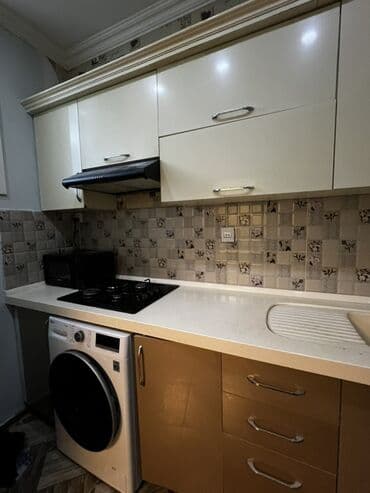 стол стойка для кухни: Tecili! Metbex mebeli satilir! Ölçüler: uzunluq - 2,60 m, en - 60 sm — 2