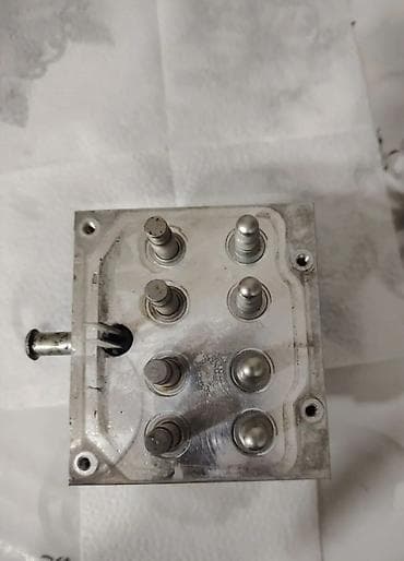 centra masin: ABS hidravlik blok + nasos modulu.İşlənmis.Toyota Camry üçün Məhsul — 4