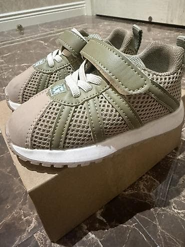 Üst geyimləri: Rəng - Yaşıl Krossovkalar, Ölçü: 23, Uniseks — 1