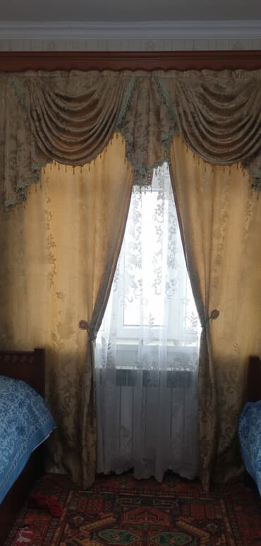 Perde + tűl teze kimidi, eni 2 m qiymet 140 m. ikinci perde tezedi 2 m lalafo.az -da Perde + tűl teze kimidi, eni 2 m qiymet 140 m. ikinci perde tezedi 2 m