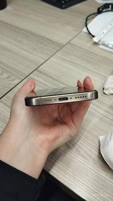 IPhone 16 Pro, 128 GB, Desert Titanium, Barmaq izi, Face ID — 3
