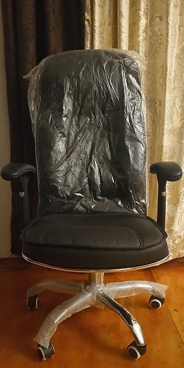 ofis divanlari: Dəri ofus kreslosu.Yenidir.Ünvan Qaraçuxur qəsəbəsi — 5