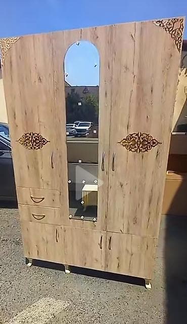 3 qapılı, Güzgülü, Qəhvəyi, Taxta, Açılan, Düz dolab