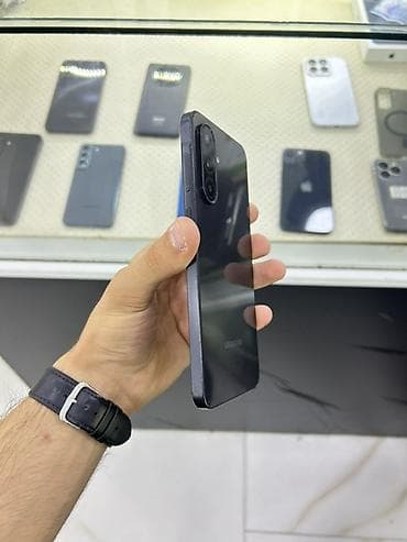 3 birinde printer: Samsung Galaxy A17, 128 GB, rəng - Qara, Zəmanət, Qırıq, Sensor — 5