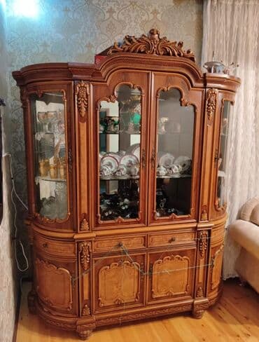 вешалки напольные для одежды оригинальные: Klassik vitrin-bufet - Material: təbii ağac karkas, oyma dekor — 2