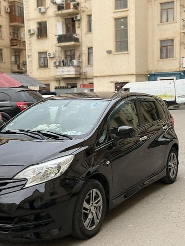 Nissan Note: 1.2 l | 2012 il Hetçbek