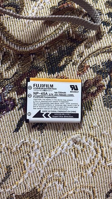 Fujifilm FinePix L50 rəqəmsal fotoaparat - 12 MP foto həlli - FUJINON — 3