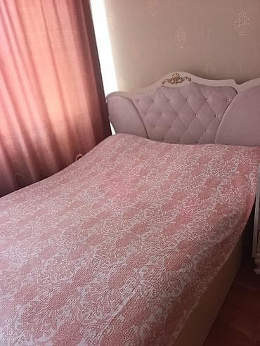 Taxt tecili 120 manata satılır.
Unvan kristal abseron AFA 5770 lalafo.az -da Taxt tecili 120 manata satılır.
Unvan kristal abseron AFA 5770