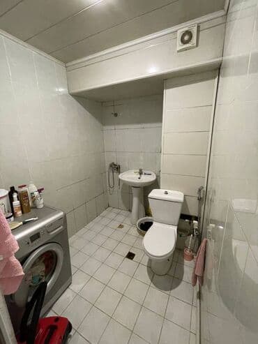 sibrizdə evlərin qiyməti: Bakı, Yeni Günəşli Massiv V, 2 otaqlı, Köhnə tikili, 41 kv. m — 10