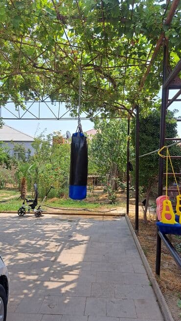 gruşa: Asma zımba torbası müxtəlif döyüş sənətləri və fitnes məşqləri üçün — 1