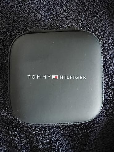 шорты женские: Tommy Hilfiger женские пусеты . Из хирургической стали с золотым — 3
