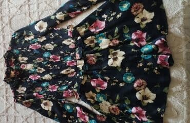 FAW: Qadın çiçək naxışlı şifon don - Rəng: Tünd göy/qara fon üzərində — 1