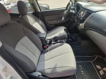 çex faralar: Mitsubishi L200: 2.5 l | 2015 il 265000 km Pikap — 10