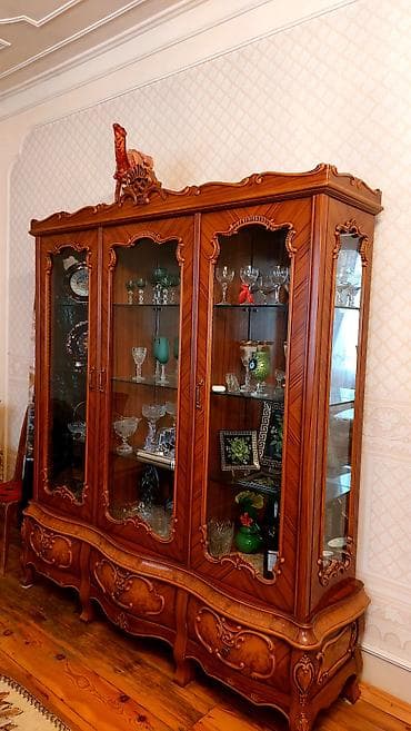 atma taxta: Qonaq otağı üçün, İşlənmiş, Dördbucaq masa, 6 stul — 2