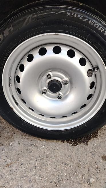 r15 disk teker: Polad disk və təkər komplekti - Ölçü: 195/60 R15 (şin üzərində qeyd — 3