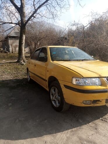 xacmazda ucuz avtomabiller: Avtomobil: Sarı rəngli sedan, Azərbaycan qeydiyyat nişanı 15-BV-659 — 2