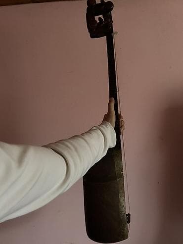 yamaha psr 740: Tar – Azərbaycan milli simli musiqi aləti - Korpus: Bütöv ağacdan — 3