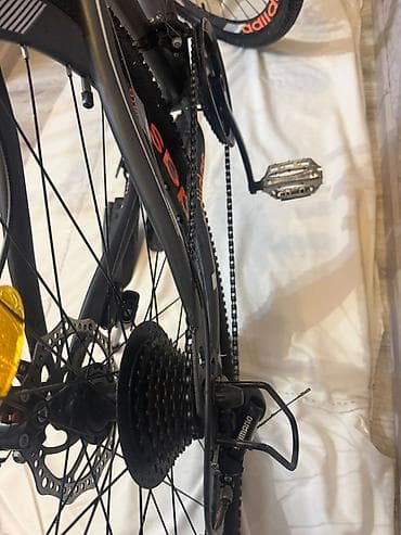 isma velosiped: Dağ velosipedi – 28” təkərlər, disk əyləclər, Shimano ötürücü sistemi — 5