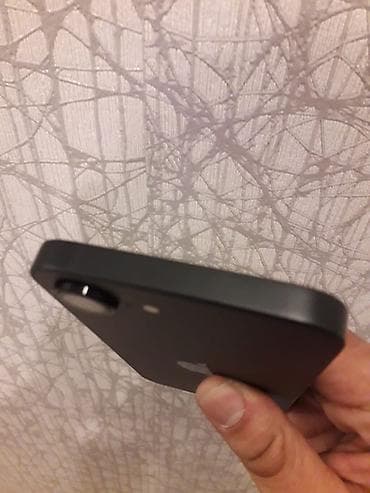 IPhone 16e, 128 GB, Midnight, Face ID — 2