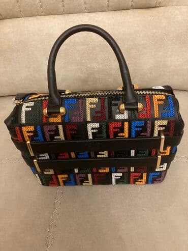 qaşlı çanta: Сумка Fendi. Покупалась в США. Новая. Не использовалась ни разу — 2