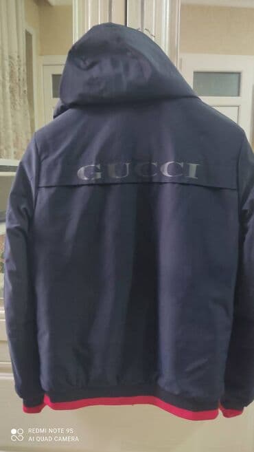 kişi dəri godəkcələr: Gucci kişi kirtkadi.orijinaldir.ikiuzludur.hem qırmızı.hem qara.m — 4