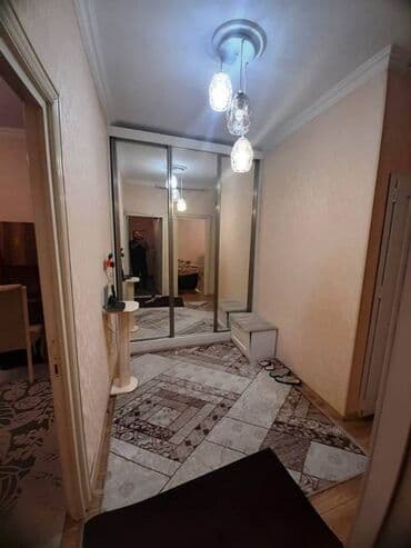 9 ci mikrorayon satilan evler: Bakı, Köhnə Günəşli, 3 otaqlı, Köhnə tikili, m. Əhmədli, 60 kv. m — 9