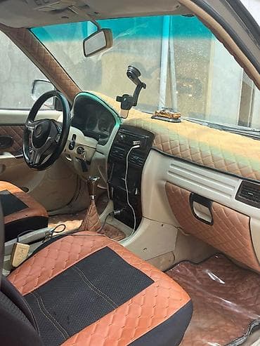 sukan lada: SUV – tam ölçülü, 5 qapılı, 5 oturacaqlı Xüsusiyyətlər: - Kuzov: iri — 7