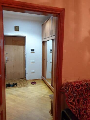 7 mikrorayon: Yasamalda Katv yaxın 10 mertebeli binanın 7-ci mərtəbəsində yerləşən — 5