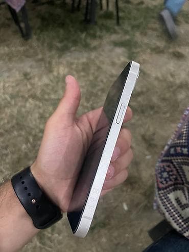 IPhone 13, 128 ГБ, Отпечаток пальца, Face ID — 4