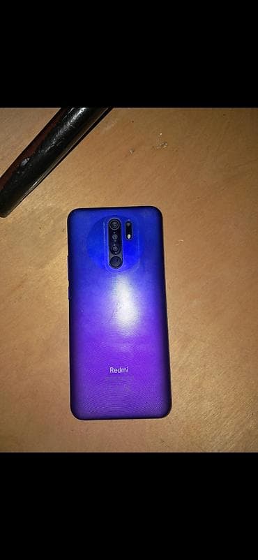 Tata: Xiaomi Redmi smartfon - Model: Redmi (şəkillərdəki dizayna əsasən 8 — 1