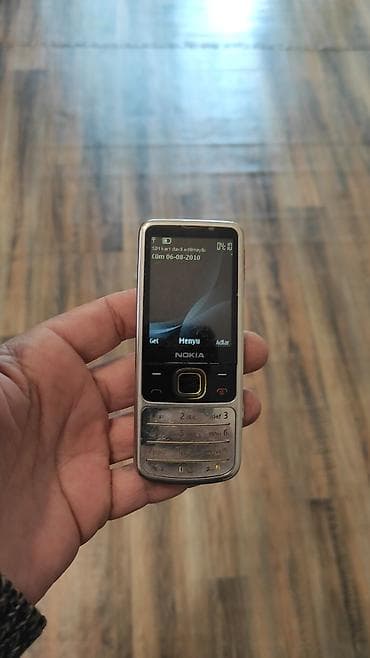 Nokia rəng - Gümüşü, Düyməli