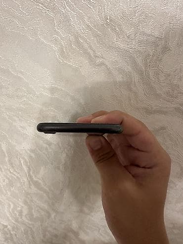 irşad iphone 8: IPhone 8, 64 GB, Jet Black, Zəmanət, Kredit, Barmaq izi — 6
