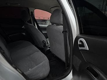 s stop: Iran Khodro : 1.6 l | 2015 il 280000 km Sedan — 4