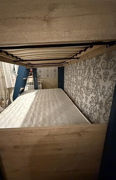 carpayi sumqayit: Oğlan və qız üçün, İşlənmiş, Çarpayı, Matras ilə, Siyirməsiz, Taxta — 4