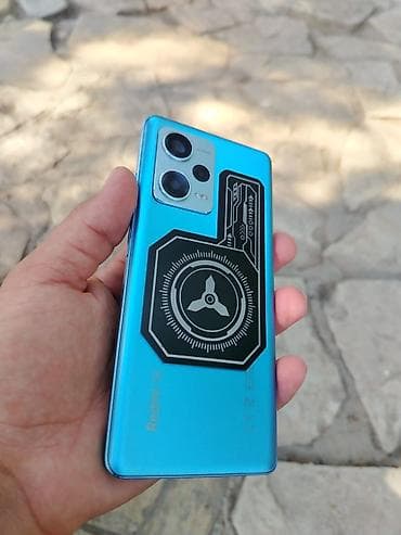 хвох сериес с: Redmi not 12 pro plus Xüsusiyyətlər: - 5G dəstəyi - Mavi rəngli — 4