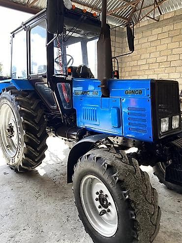 Belarus 892 kənd təsərrüfatı traktoru Mator, most,karopka açılmıyıb