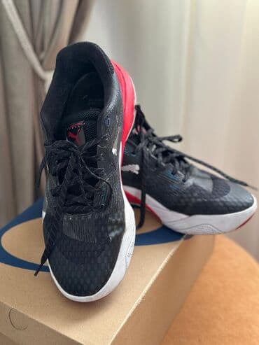 Səndəl və şəp-şüplər: Puma idman ayaqqabısı – kişi modeli - Rəng: qara üst hissə, ağ — 1